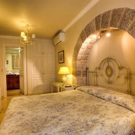 Angelica Traditional Boutique Vendégház 4*